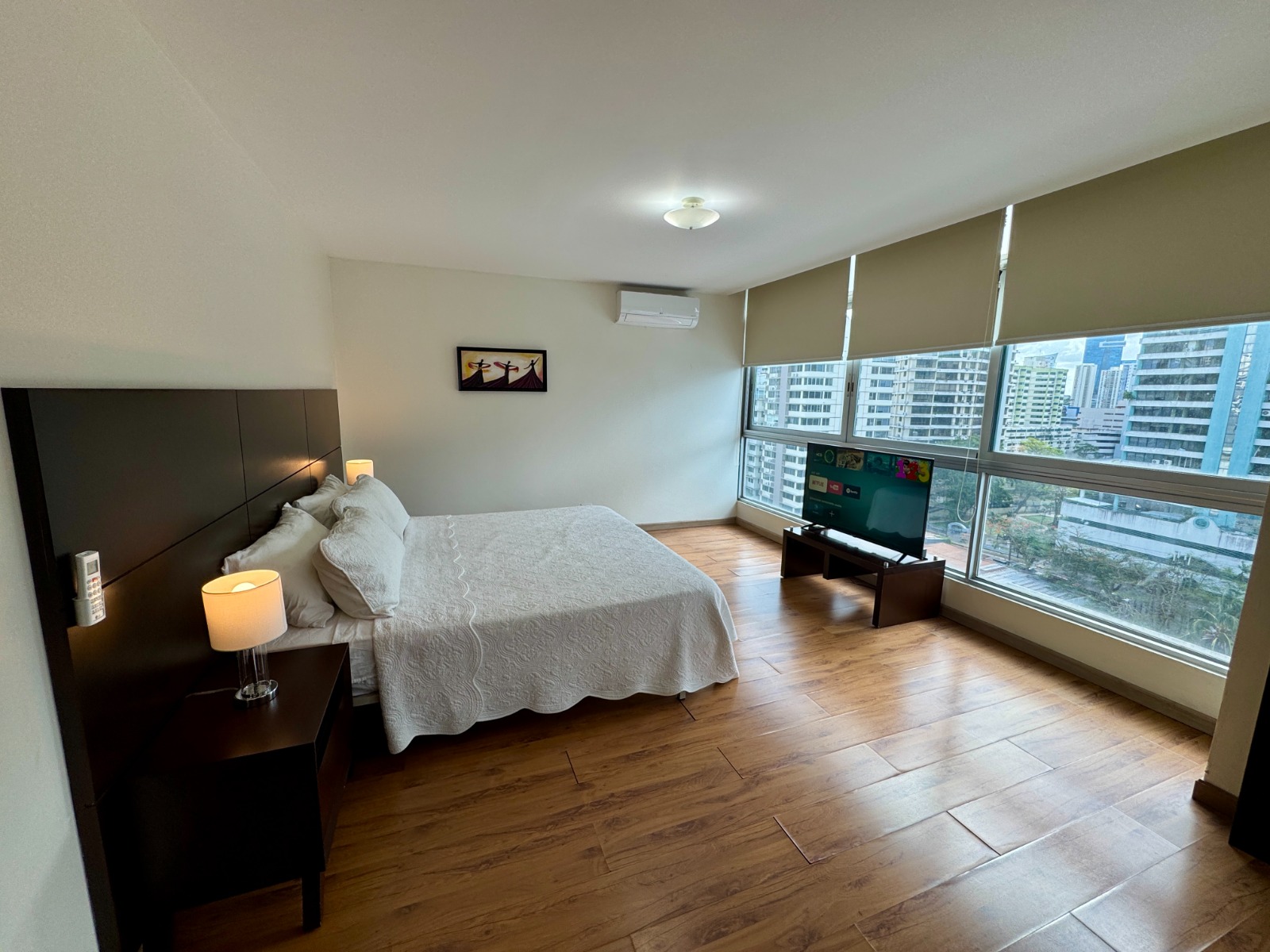 Ocean View Apartment in Balboa Ave. Bayfront Tower, 1BR, 1.5 BA