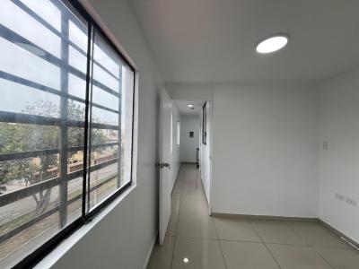 TWO-STORY%20OFFICE%20AND%20WAREHOUSE%20FOR%20RENT%204%20ROOMS%201%20BATHROOM%20SURQUILLO