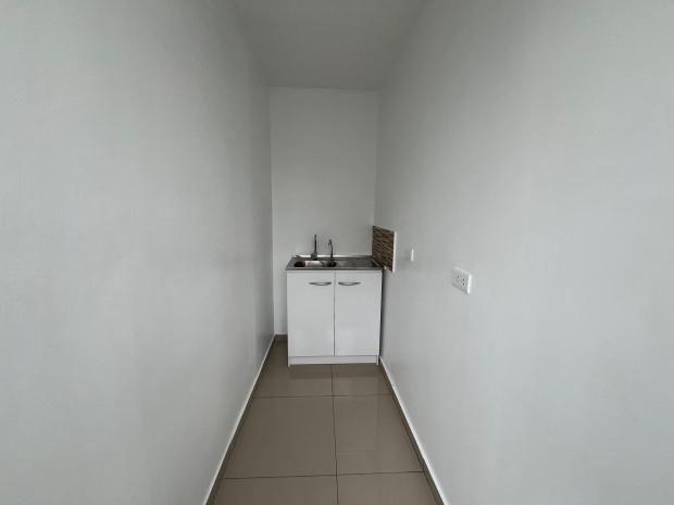 TWO-STORY OFFICE AND WAREHOUSE FOR RENT 4 ROOMS 1 BATHROOM SURQUILLO