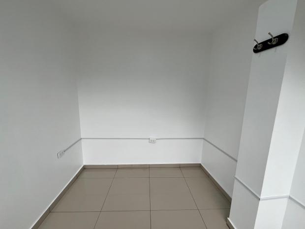 TWO-STORY OFFICE AND WAREHOUSE FOR RENT 4 ROOMS 1 BATHROOM SURQUILLO