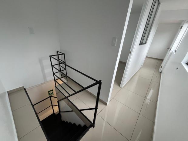 TWO-STORY OFFICE AND WAREHOUSE FOR RENT 4 ROOMS 1 BATHROOM SURQUILLO