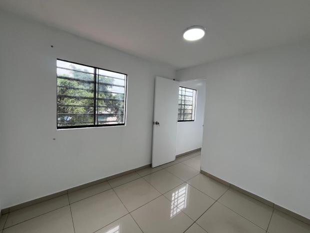 TWO-STORY OFFICE AND WAREHOUSE FOR RENT 4 ROOMS 1 BATHROOM SURQUILLO