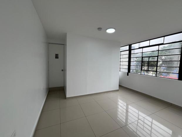 TWO-STORY OFFICE AND WAREHOUSE FOR RENT 4 ROOMS 1 BATHROOM SURQUILLO