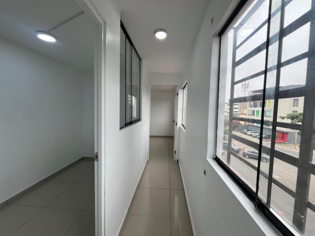 TWO-STORY OFFICE AND WAREHOUSE FOR RENT 4 ROOMS 1 BATHROOM SURQUILLO