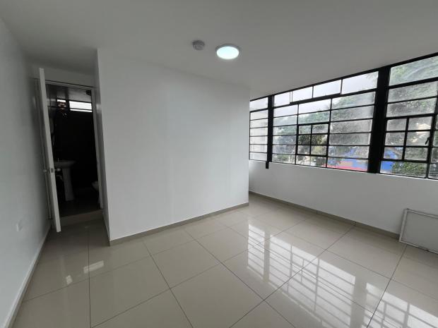 TWO-STORY OFFICE AND WAREHOUSE FOR RENT 4 ROOMS 1 BATHROOM SURQUILLO