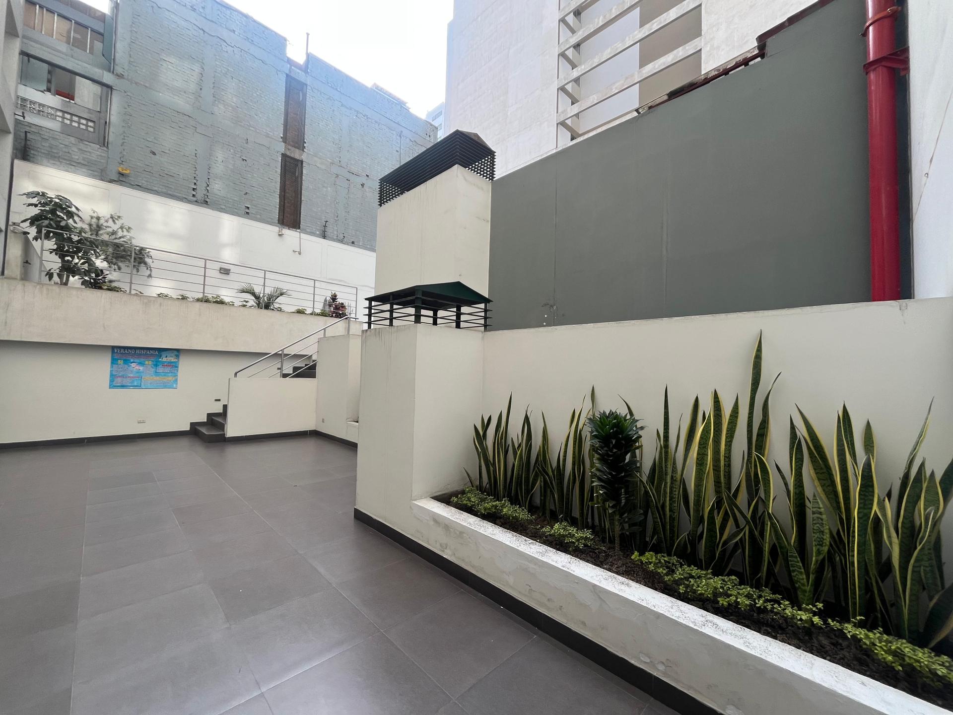 LIMA LINCE MODERNO APARTAMENTO EN ALQUILER 1 HABITACIÓN 1 BAÑO PISO ALTO