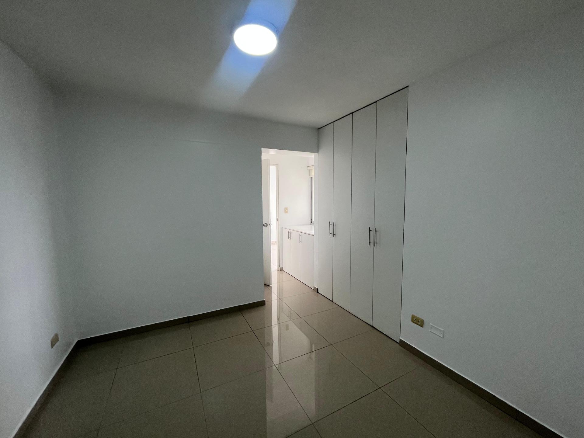 LIMA LINCE MODERNO APARTAMENTO EN ALQUILER 1 HABITACIÓN 1 BAÑO PISO ALTO