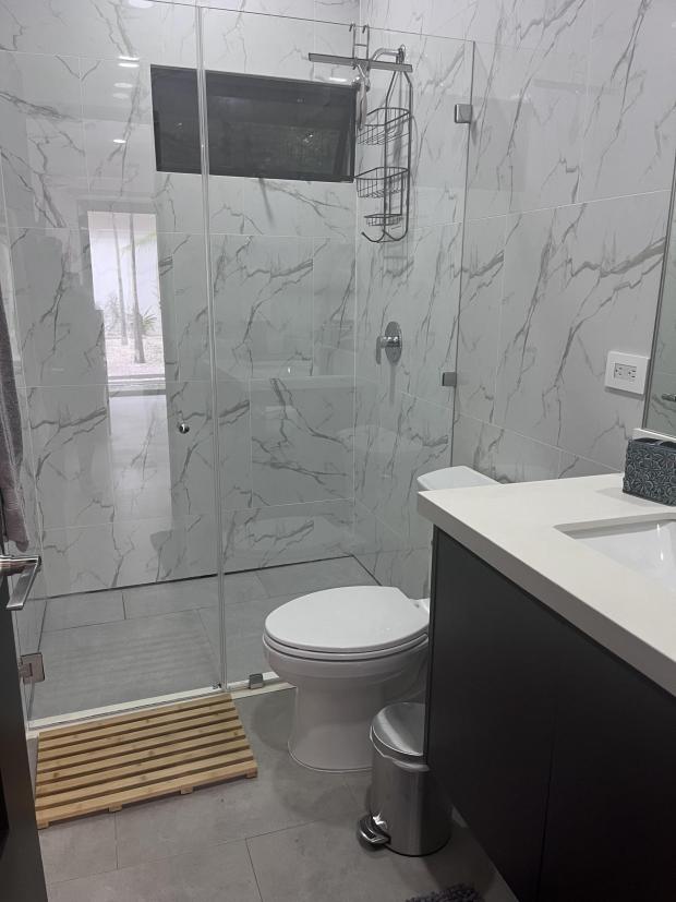 Beautiful 3 bedroom, 3 bath brand new home plus casita- Tamarindo