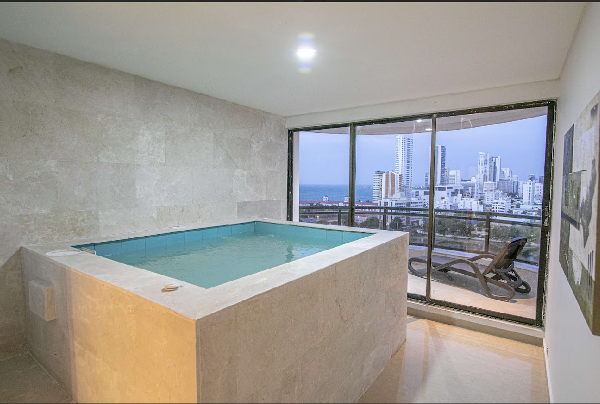 Cartagena, El Laguito stunning 4 bedroom rental Penthouse for sale