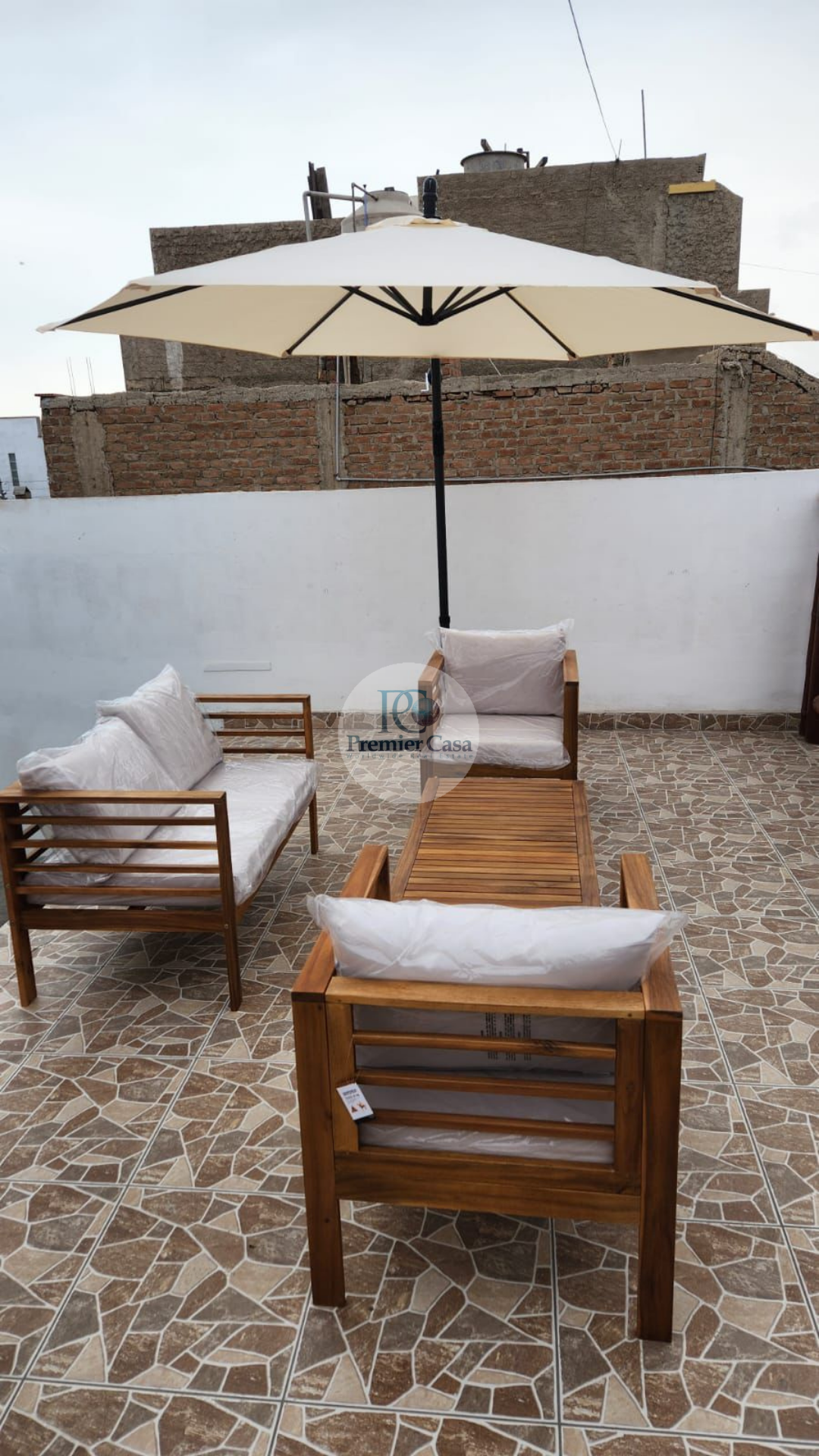 HERMOSA CASA AMOBLADA DE DOS PISOS CON BALCON EN SAN BARTOLO 5HAB 3BAÑ 2DEP