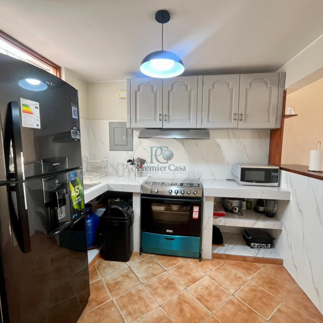 HERMOSA CASA AMOBLADA DE DOS PISOS CON BALCON EN SAN BARTOLO 5HAB 3BAÑ 2DEP