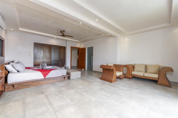 Titled beachfront Four-Level Investment Property in Playa Potrero