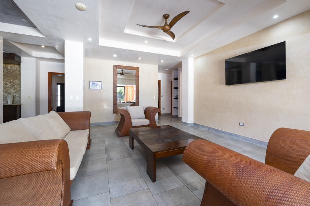 Titled beachfront Four-Level Investment Property in Playa Potrero