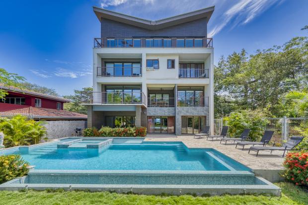 Titled beachfront Four-Level Investment Property in Playa Potrero