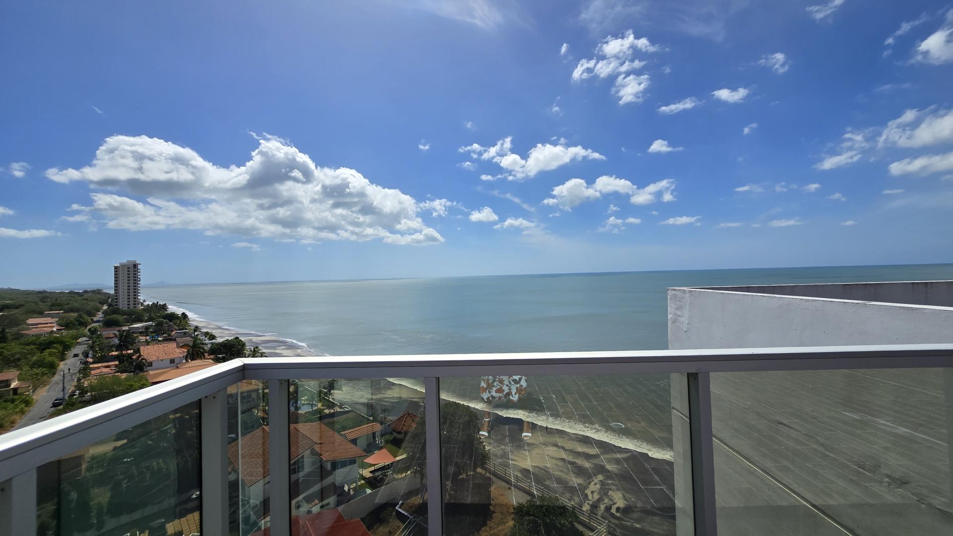 Ocean Waves Luxury Oceanfront Residence 9E