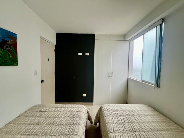 SAN BARTOLO BEACH APARTMENT OCEANT FRONT 3 BDR  BALCONY AND POOL