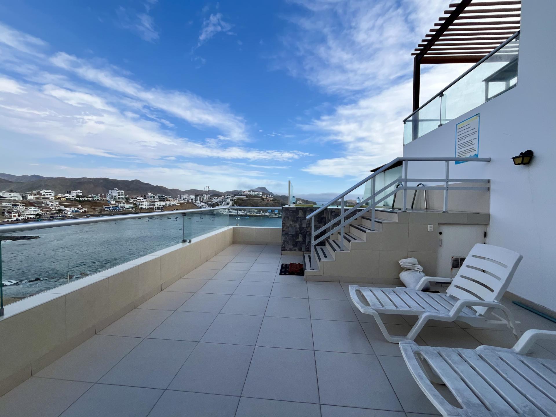 SAN BARTOLO BEACH APARTMENT OCEANT FRONT 3 BDR  BALCONY AND POOL
