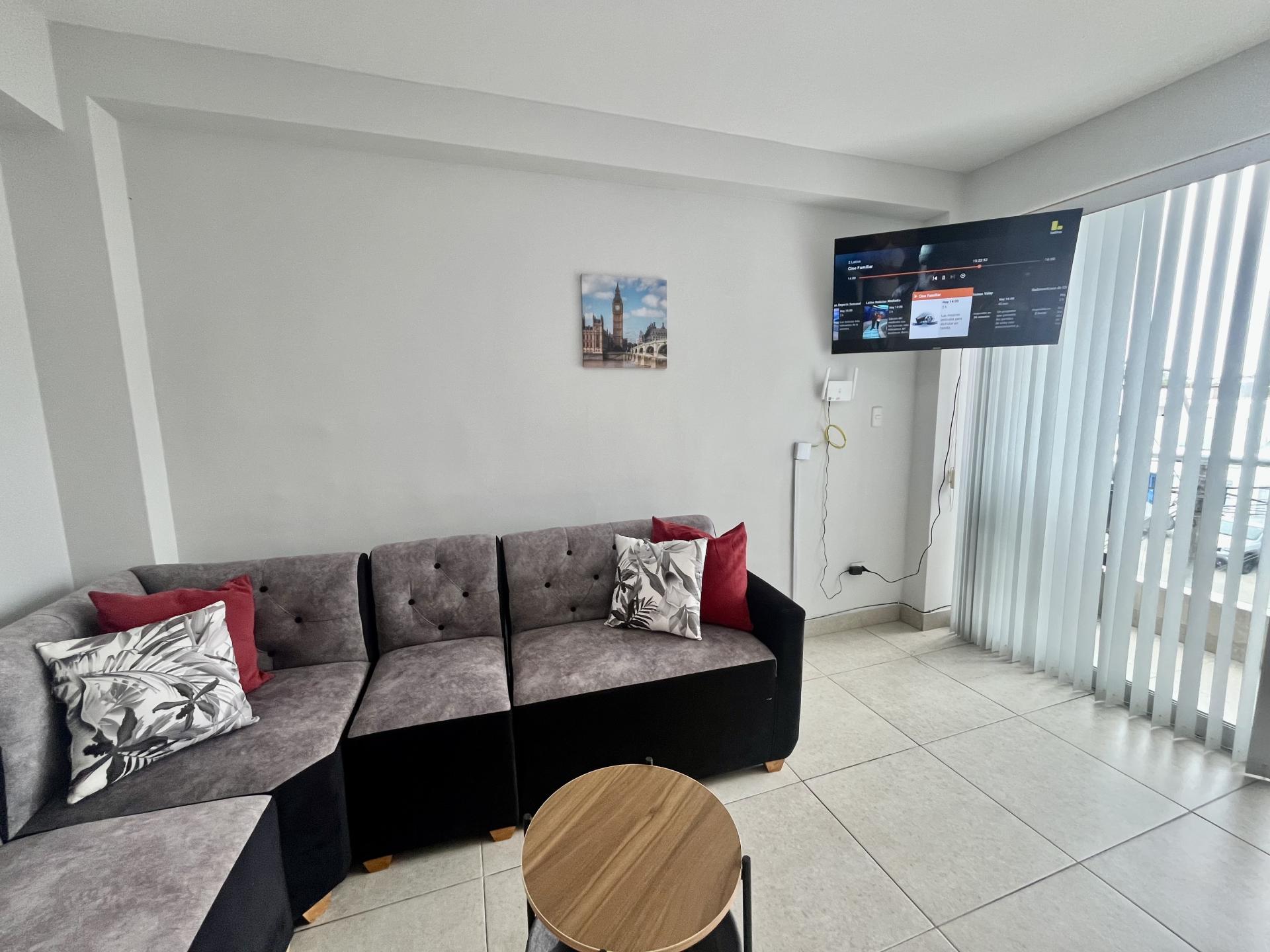 SAN BARTOLO BEACH APARTMENT OCEANT FRONT 3 BDR  BALCONY AND POOL