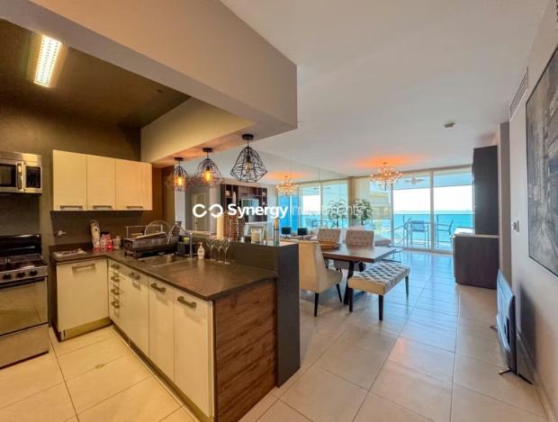 Waters on the Bay – Ocean View Furnished Apartment for Sale in Avenida Balboa