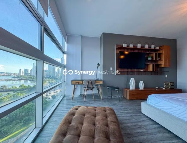 Waters on the Bay – Ocean View Furnished Apartment for Sale in Avenida Balboa