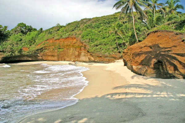 BEACH FRONT PLAYA DE MIGUEL PANAMA TITLED CARIBBEAN BEACH PROPERTY