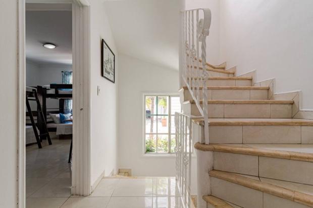 Cartagena, La Boquilla, Rare Beachfront townhouse for sale
