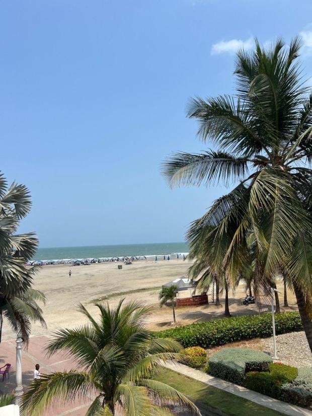 Cartagena, La Boquilla, Rare Beachfront townhouse for sale