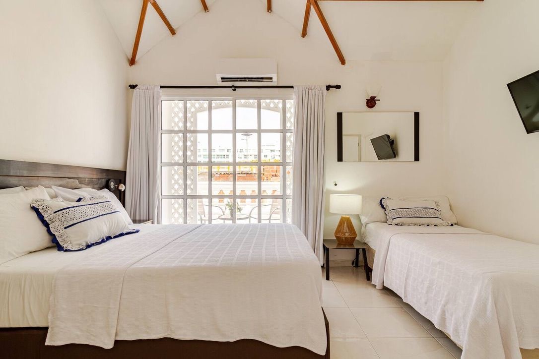 Cartagena, La Boquilla, Rare Beachfront townhouse for sale
