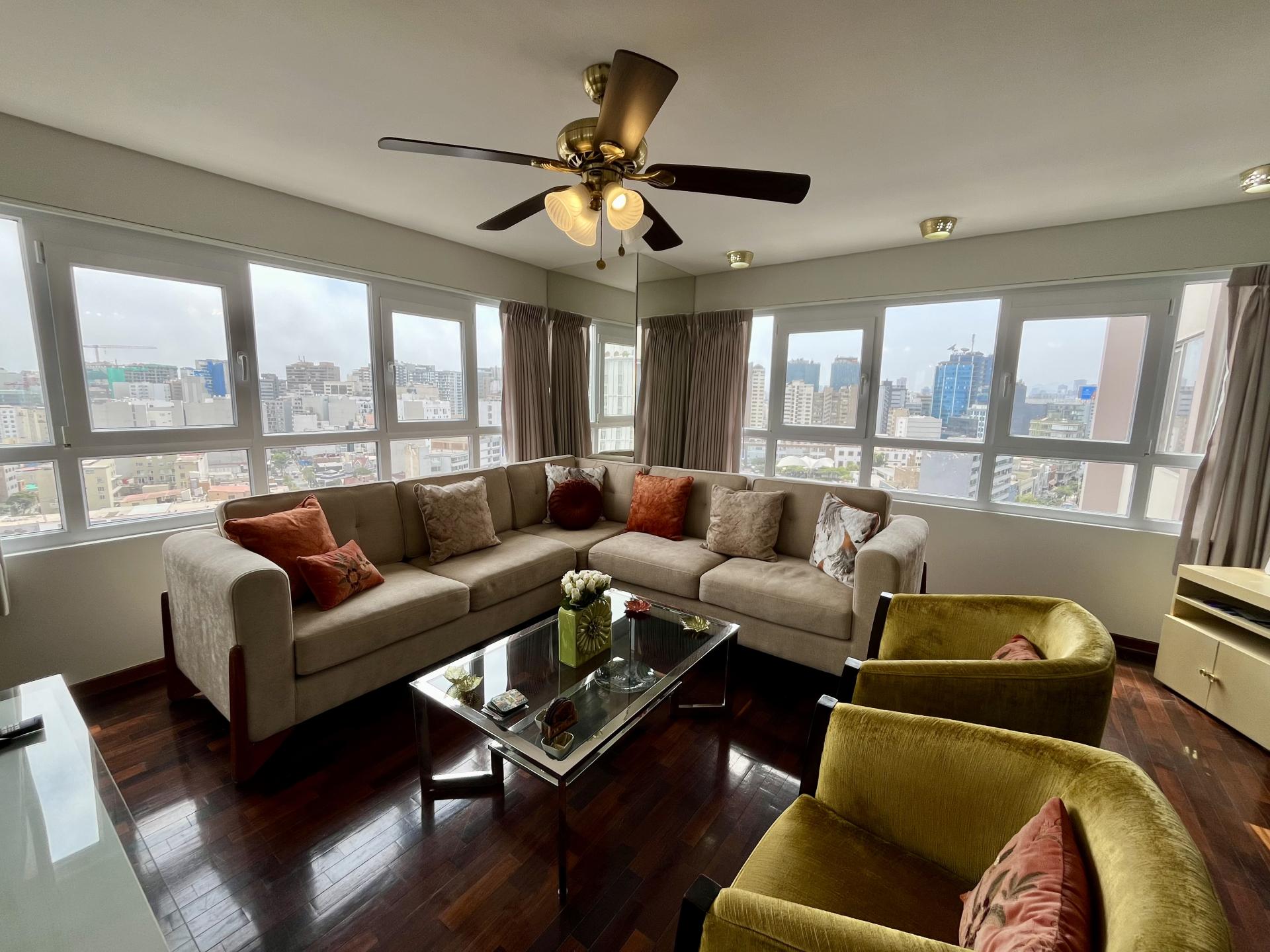IMPRESIONANTE APARTAMENTO MIRAFLORES 3HAB 3BA FRENTE AL PARQUE KENNEDY