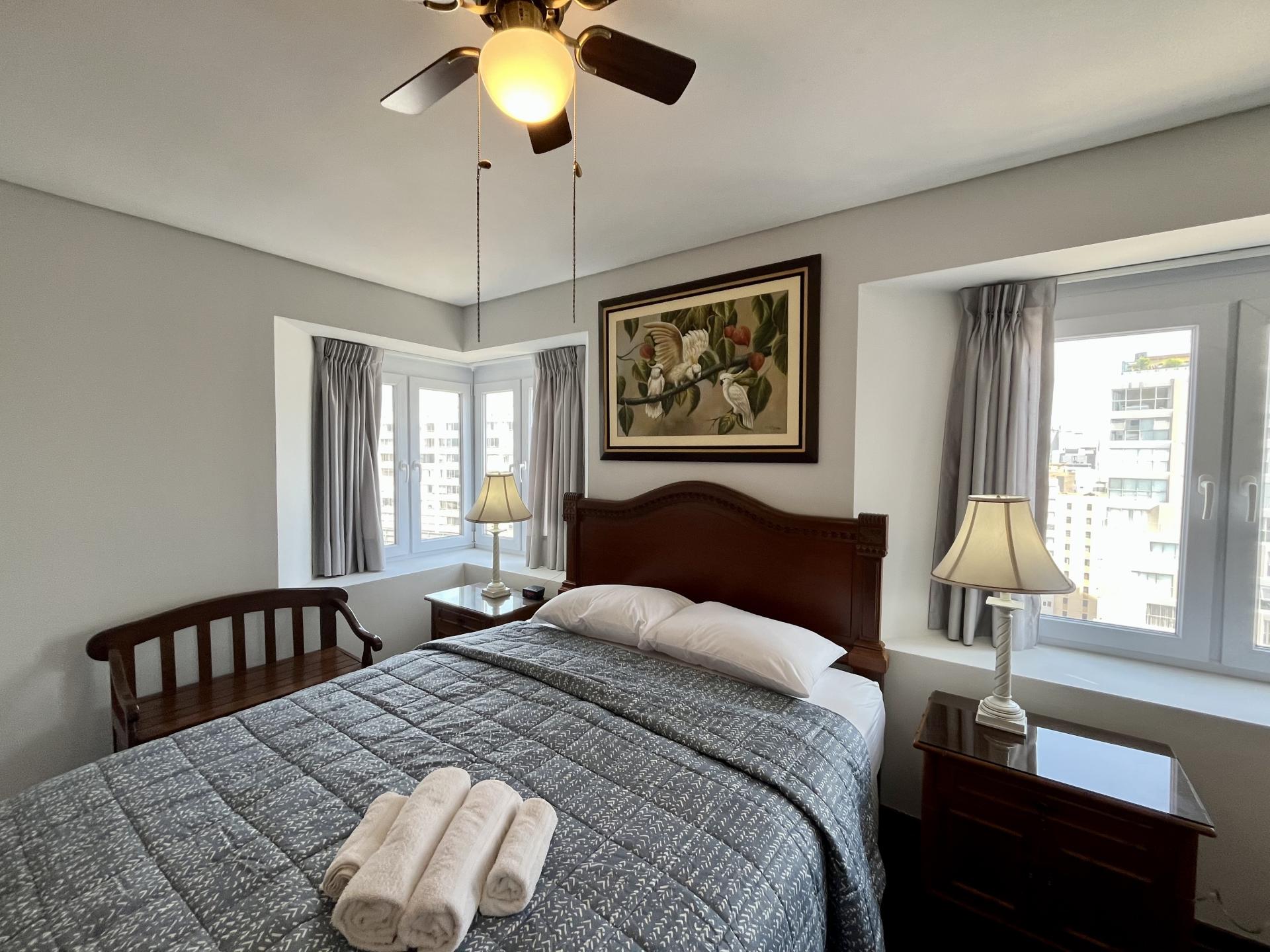 IMPRESIONANTE APARTAMENTO MIRAFLORES 3HAB 3BA FRENTE AL PARQUE KENNEDY