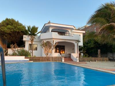 BEACHFRONT%20HOUSE%20MANCORA%204BED%203BATH%20WITH%20TERRACE%20POOL%20FOR%20SALE