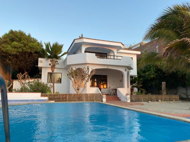 BEACHFRONT HOUSE MANCORA 4BED 3BATH WITH TERRACE POOL FOR SALE