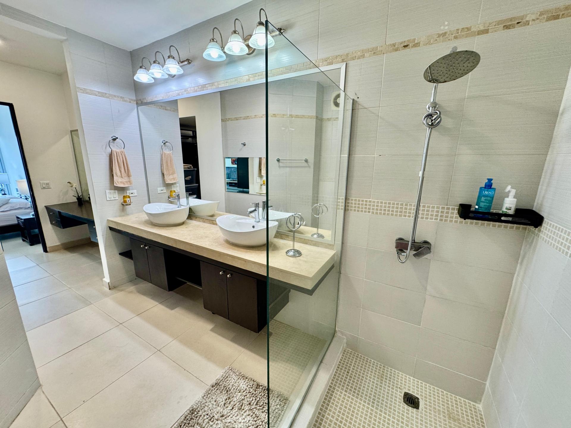 Furnished Ocean View Apartment at PH Destiny Avenida Balboa Panama
