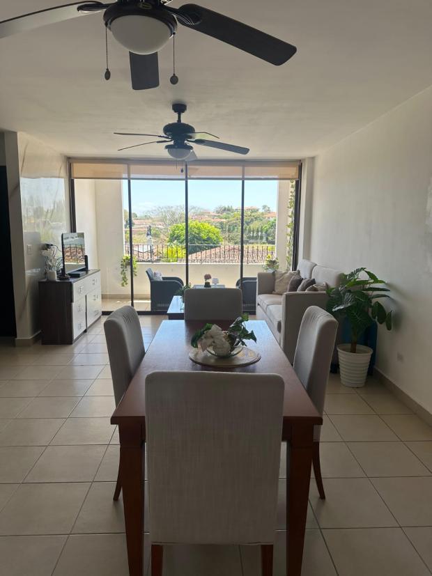 Apartamento Amoblado de 2 Habitaciones en PH Cubitá Chitré