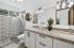 Modern 2 Bedroom, 2 bath home close to Beaches