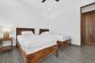 Modern 2 Bedroom, 2 bath home close to Beaches