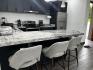 Modern 2 Bedroom, 2 bath home close to Beaches