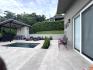 Modern 2 Bedroom, 2 bath home close to Beaches