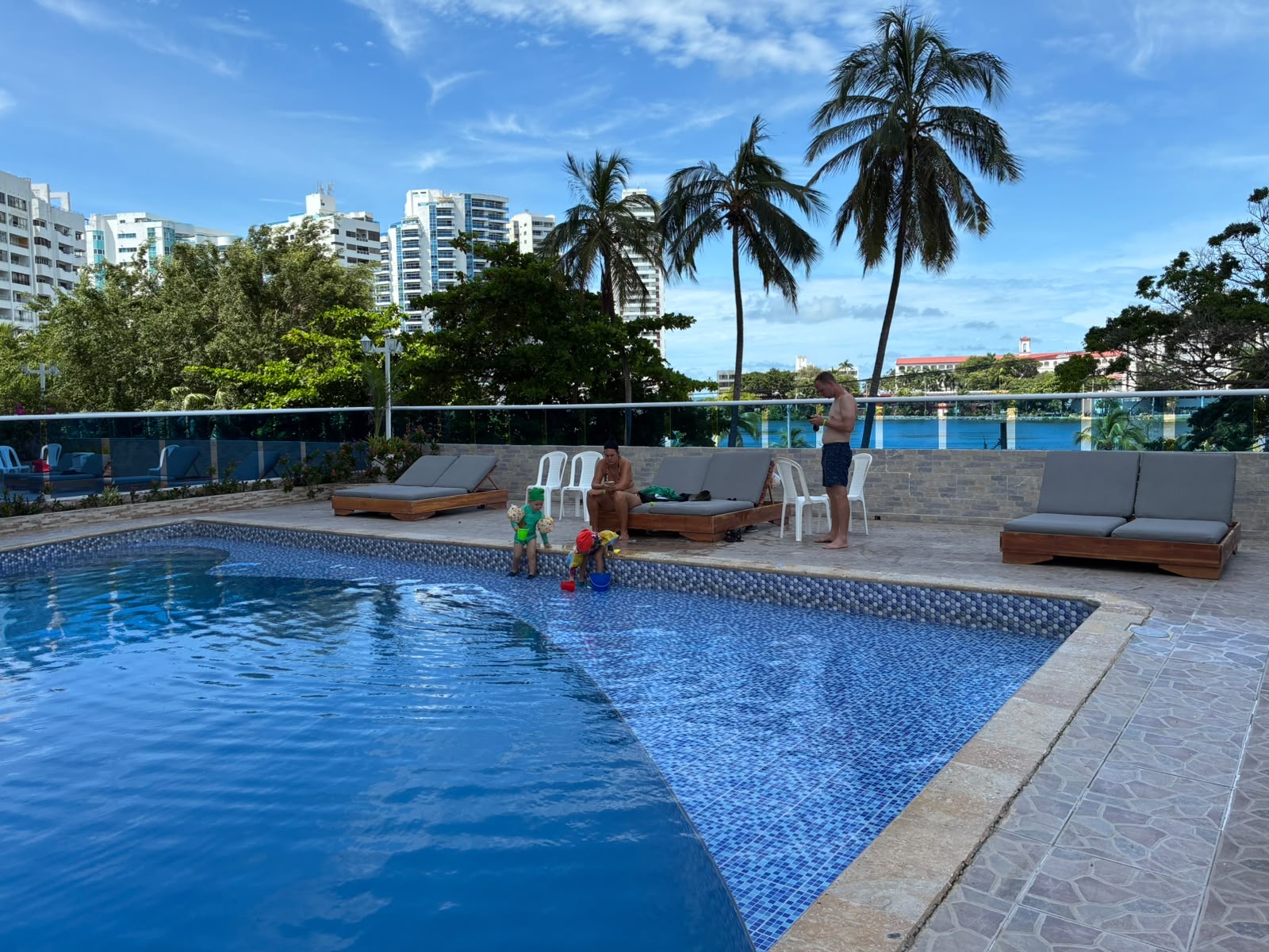 Cartagena El Laguito edf. Conquistador 1 bedroom condo for sale
