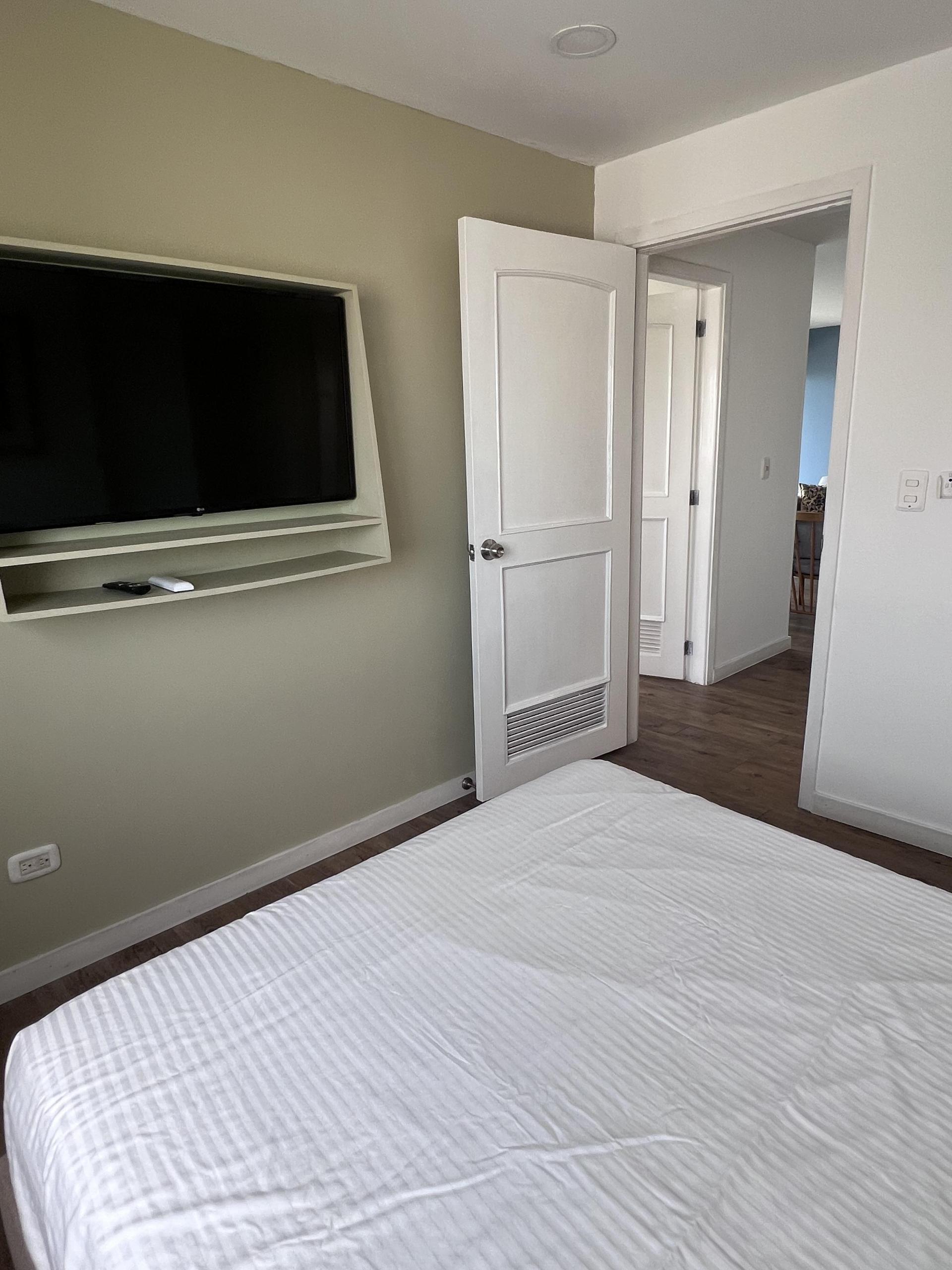 Cartagena, El Laguito Renovated 2 bedroom condo for sale