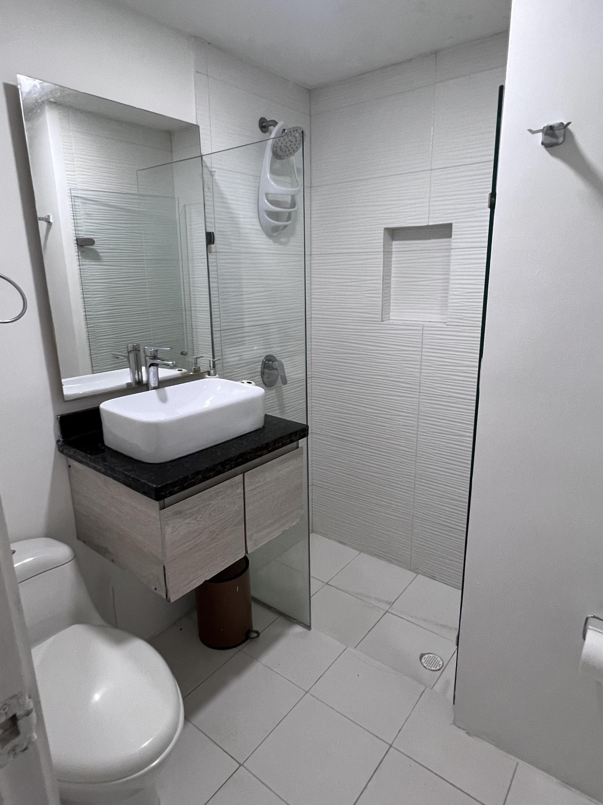 Cartagena, El Laguito Renovated 2 bedroom condo for sale