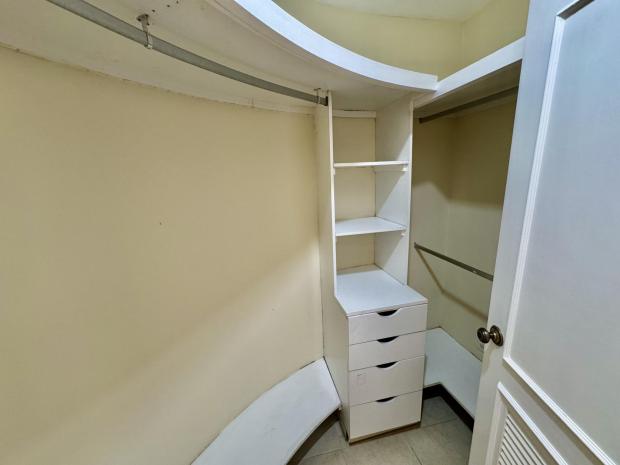 3 Bedroom Ocean View Apartment for Sale at Golden Palace Paitilla