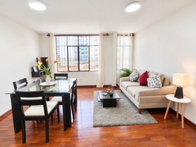 DEPARTAMENTO%20AMOBLADO%202HAB%20MIRAFLORES%20CERCA%20AL%20KENNEDY%20Y%20%20LARCOMAR