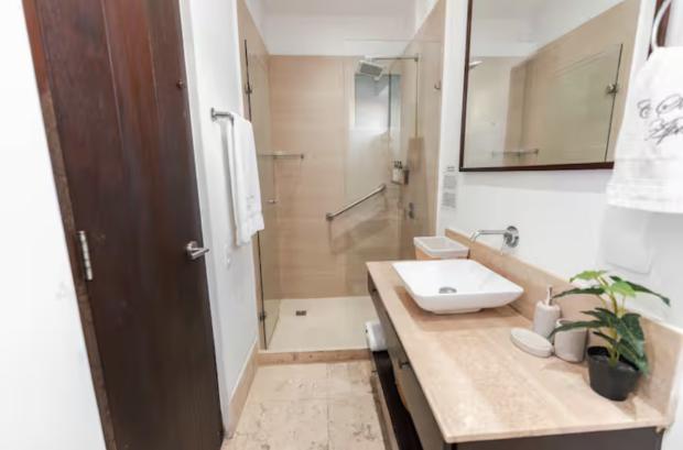 Cartagena Old City 3 bedroom hidden gem