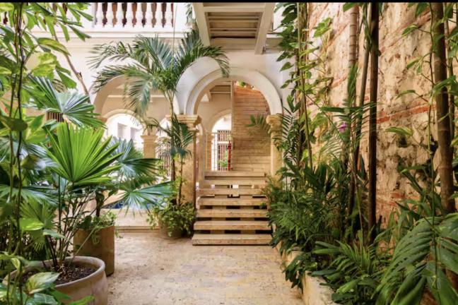 Cartagena%20Old%20City%203%20bedroom%20hidden%20gem