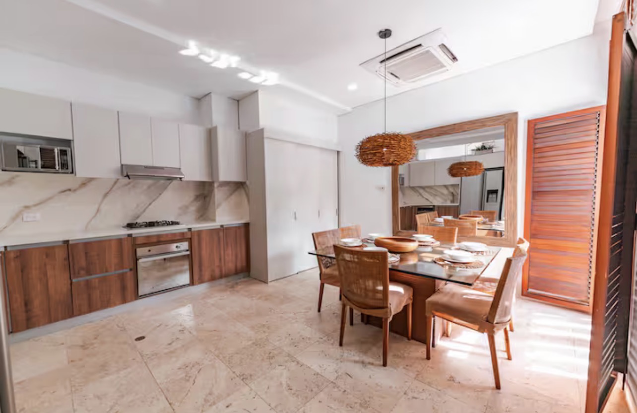 Cartagena Old City 3 bedroom hidden gem