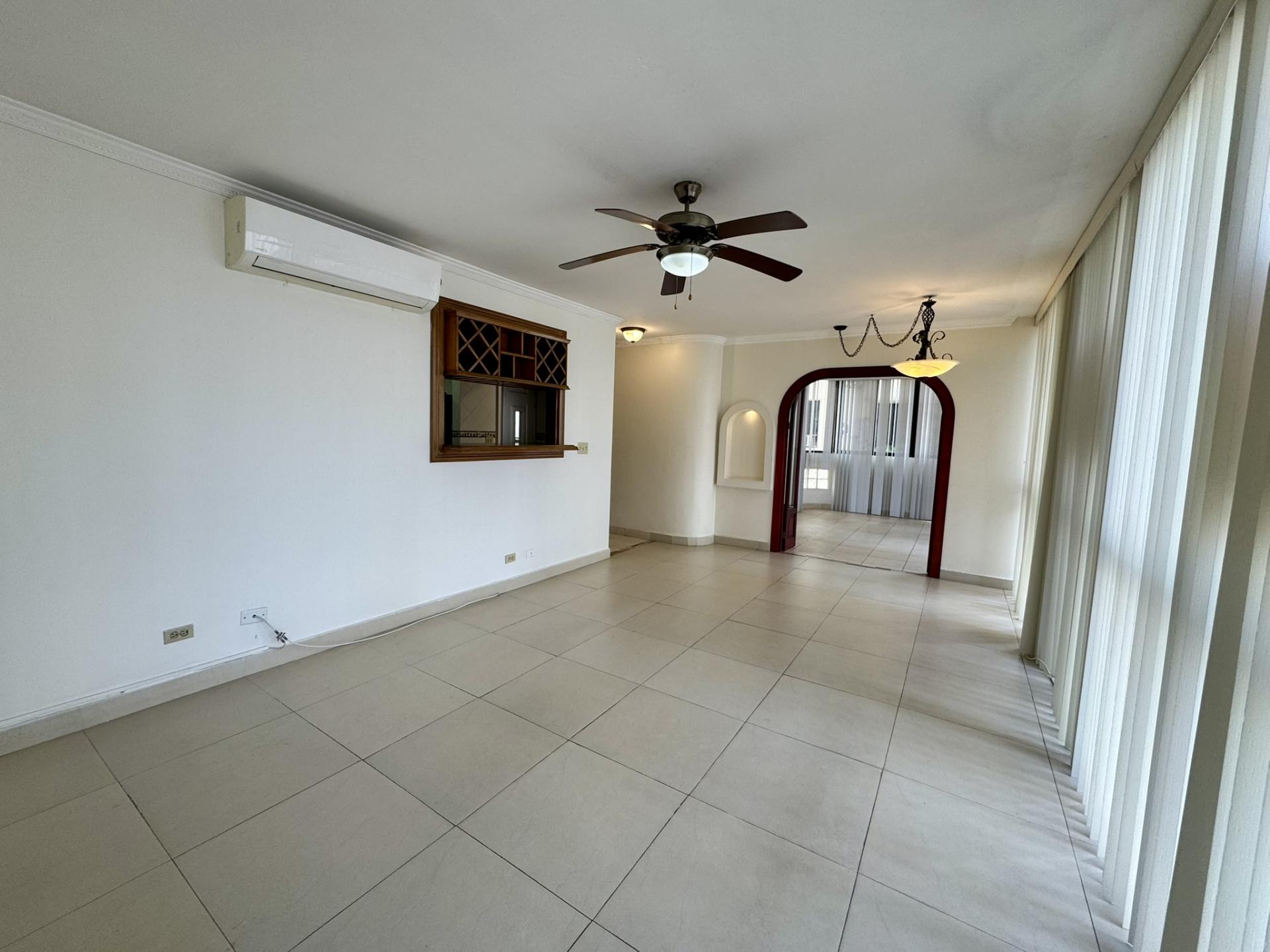 PANAMA CITY SAN FRANCISCO LOS PILARES 2 BDRM WITH SWIMMING POOL