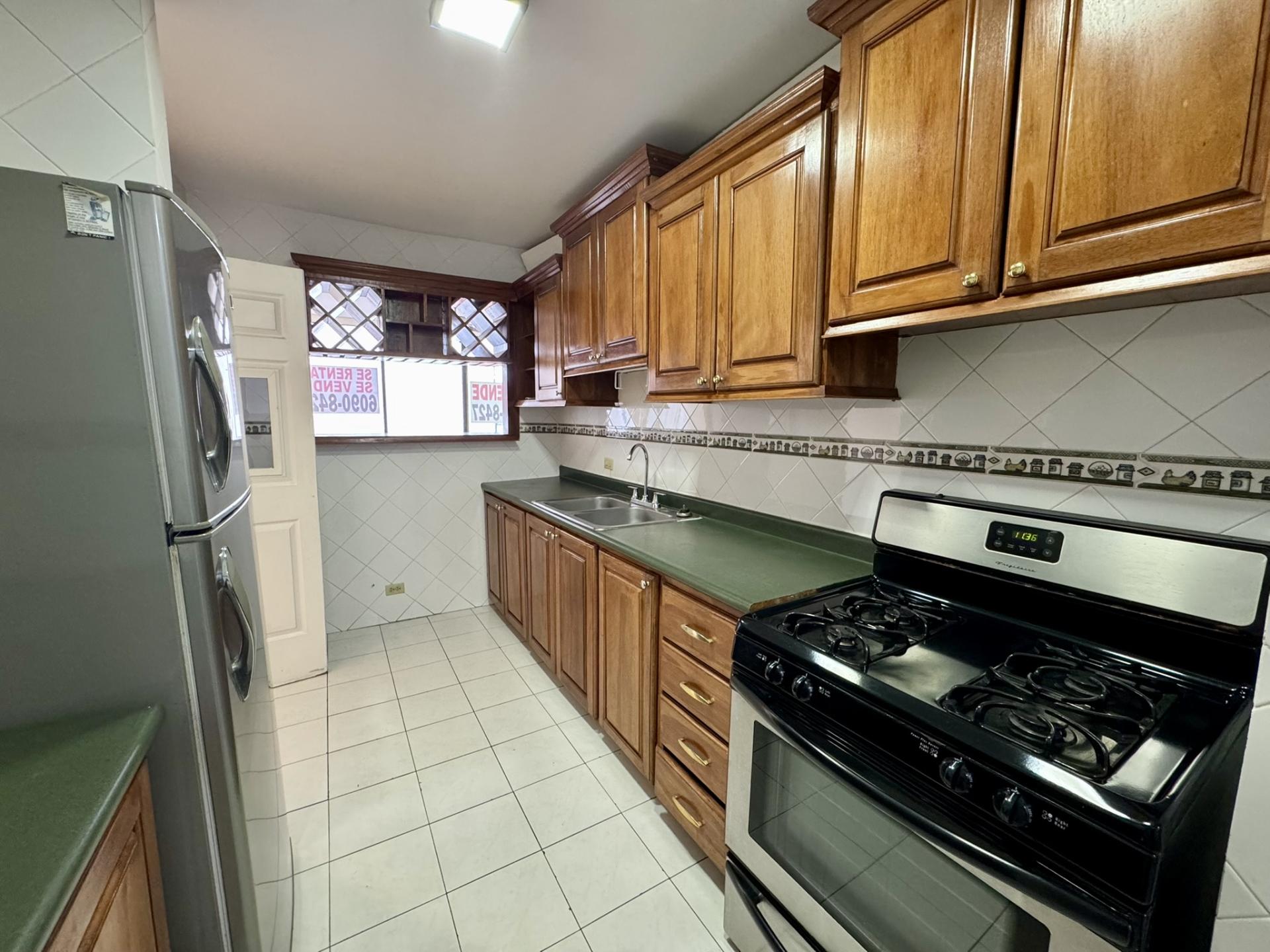 PANAMA CITY SAN FRANCISCO LOS PILARES 2 BDRM WITH SWIMMING POOL