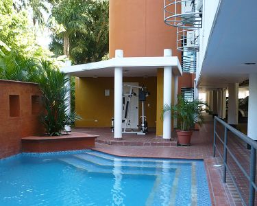 PANAMA CITY CLAYTON TOWER 2 BDRM SURROUNDED BY NATURE